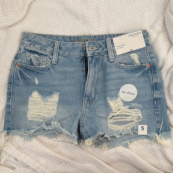 Arizona Jean Company Light Blue Distressed Jean Shorts - Picture 1 of 3